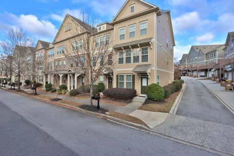 Townhouse For Sale - 501 Grove Field Court<br/> Suwanee, GA 30024