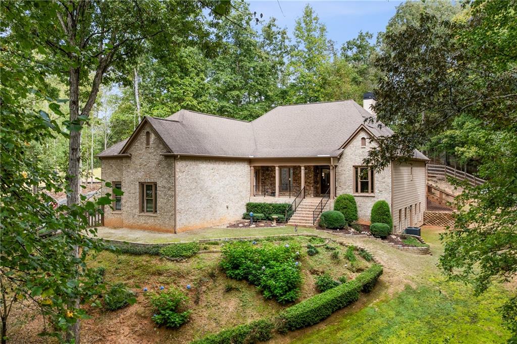 1567 Thompson Road