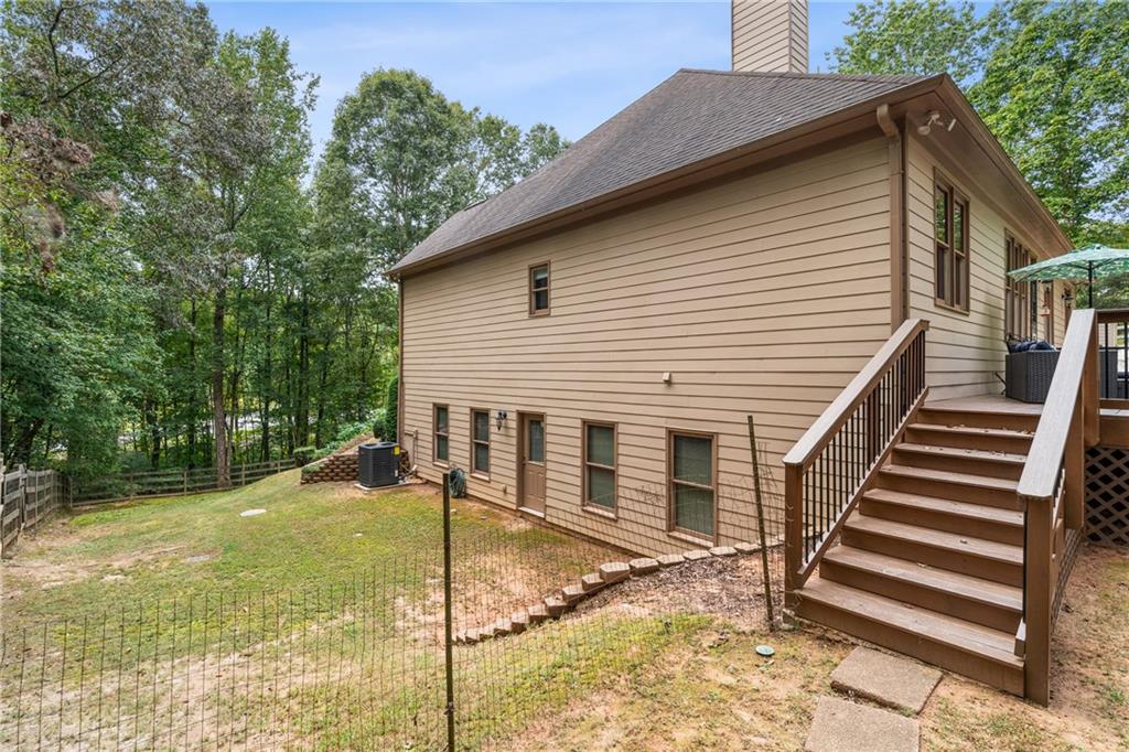 1567 Thompson Road
