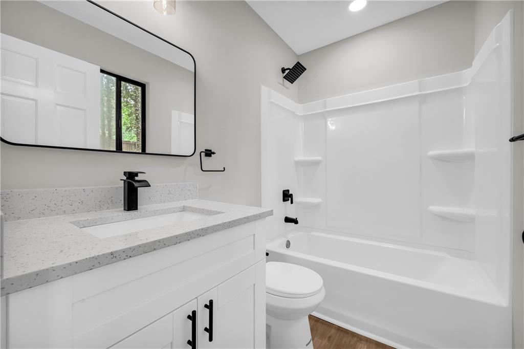 1829 Herringbone Hollow, Lithonia, Georgia image 17