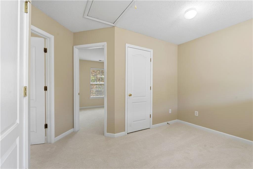 Fox Creek - Residential