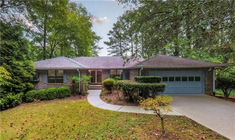 Homes For Sale - 7012 S Pinewood Court<br/> Villa Rica, GA 30180