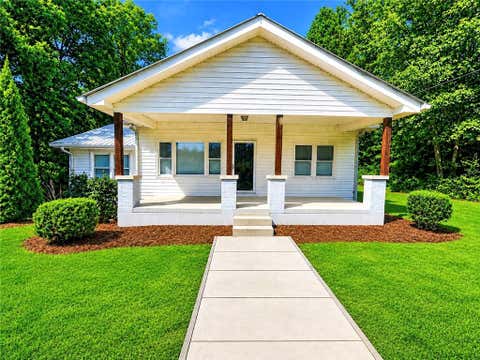 Homes For Rent - 7925 Rivertown Road<br/> Fairburn, GA 30213