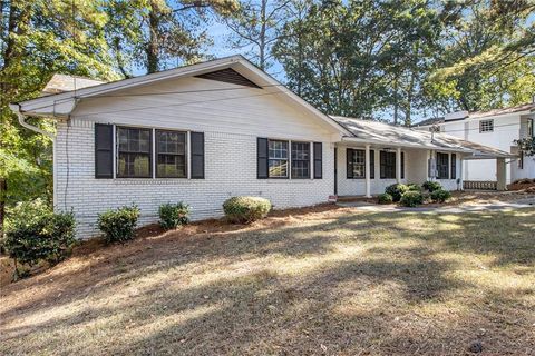 4204 Williamsburg Drive College Park GA 30337