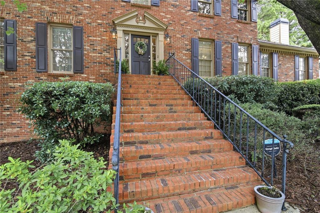 4300 Valleycrest Court