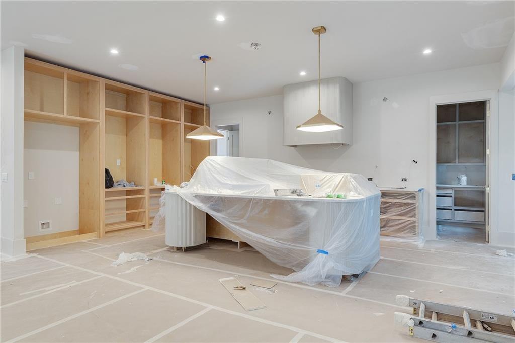 Sandy Springs - Residential