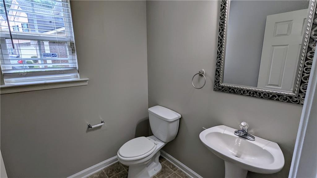 2153 Pine View Trail, Ellenwood, Georgia image 12
