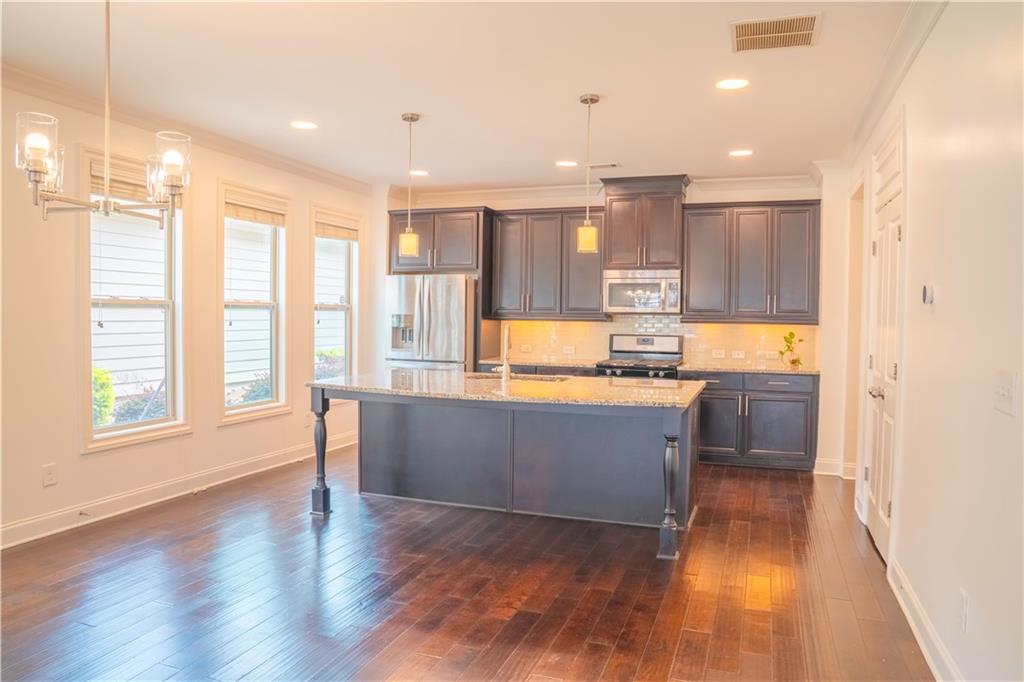 4448 Tacoma Trace, Suwanee, Georgia image 4