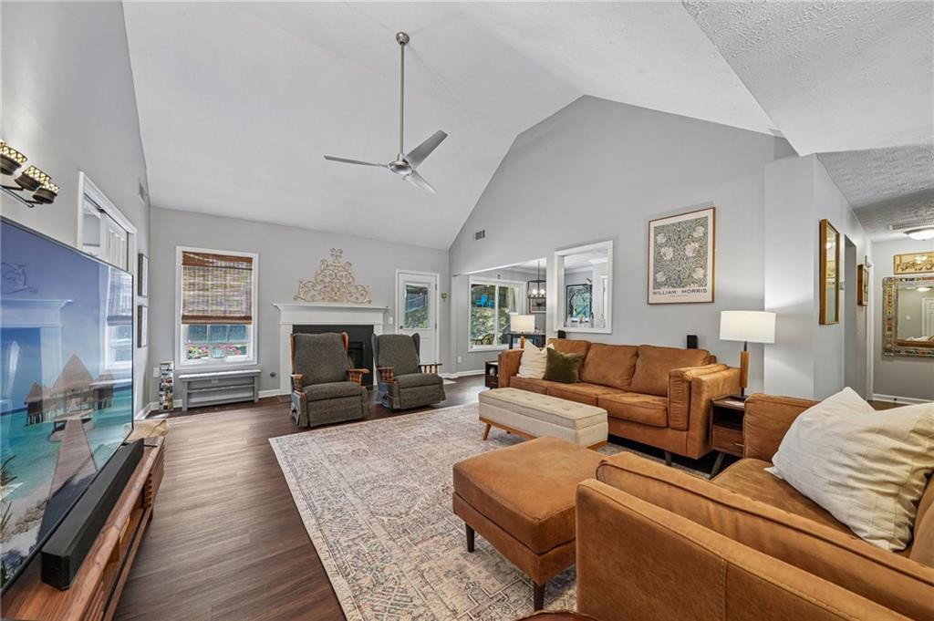 3622 Goldenrod Lane
