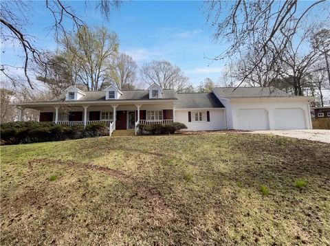 Homes For Sale - 4028 Nations Drive<br/> Douglasville, GA 30135