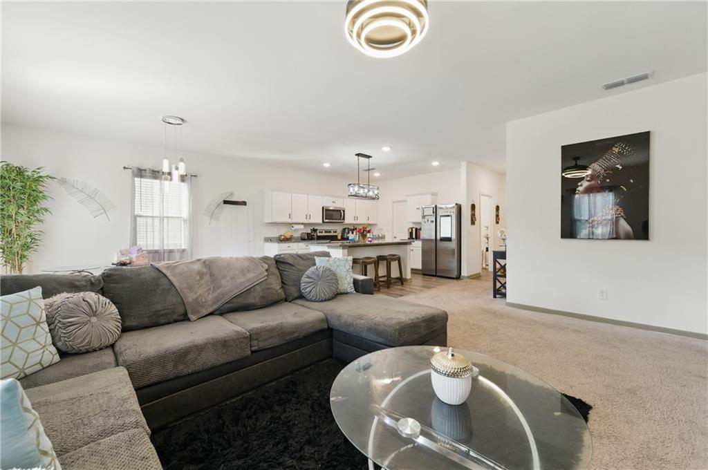 55 Knightsbridge Lane