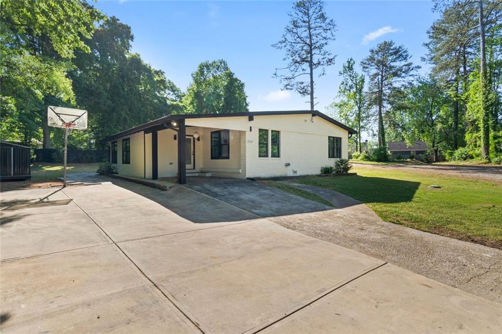 2061 Shady Lane