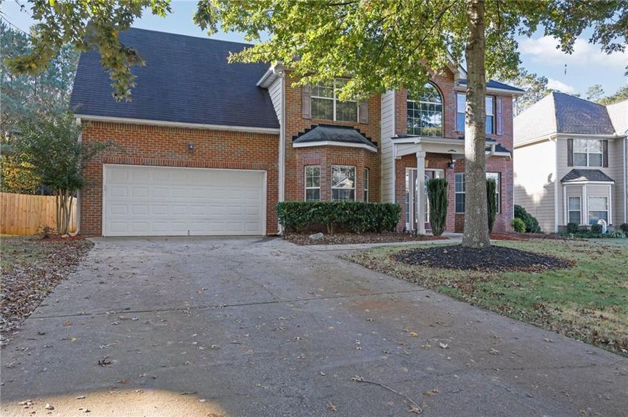New listing in Hopewell Manor!!! Don't miss your chance to own this diamond in the rough located in Hopewell Manor community. This spacious 4 bedroom, 2.5 bathroom home is perfect for those with a vision and ready to invest some sweat equity. The generous living spaces offer pleanty room for your personal touch and the oppertunity to customize and renovate to your taste. Enjoy access to vibrant swim and tennis community, a playground and a clubhouse for family fun. You'll also benefit from the convenience of living close to 400, with easy access to shopping, dining and the outlet mall. If you're for a project that you can transform into your dream home, thi is it!!Don't wait and scedule your showing today!!