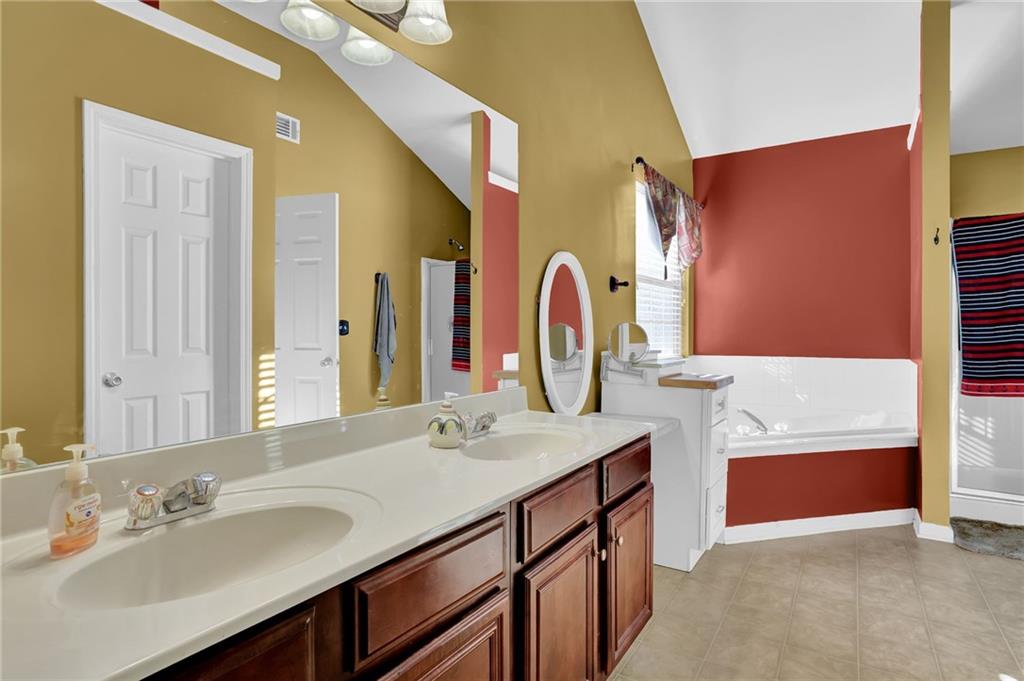 Hopewell Manor - Residential