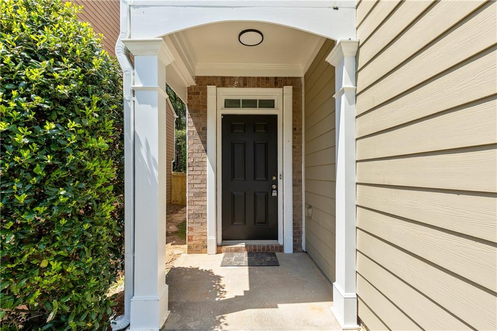 7705 Bellmist Drive, Fairburn, Georgia image 3