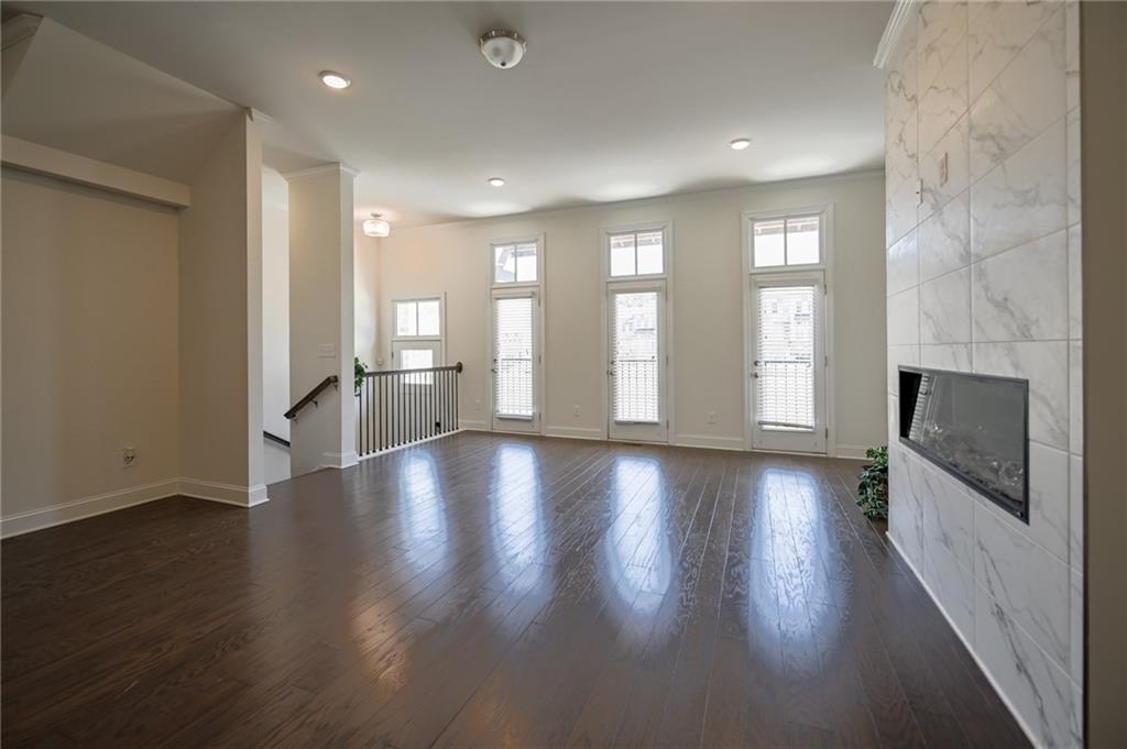 683 Avondale Creek