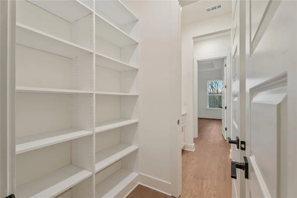 Gainesville, Georgia 30506, United States, 5 Bedrooms Bedrooms, ,5 BathroomsBathrooms,Residential,Active,176281