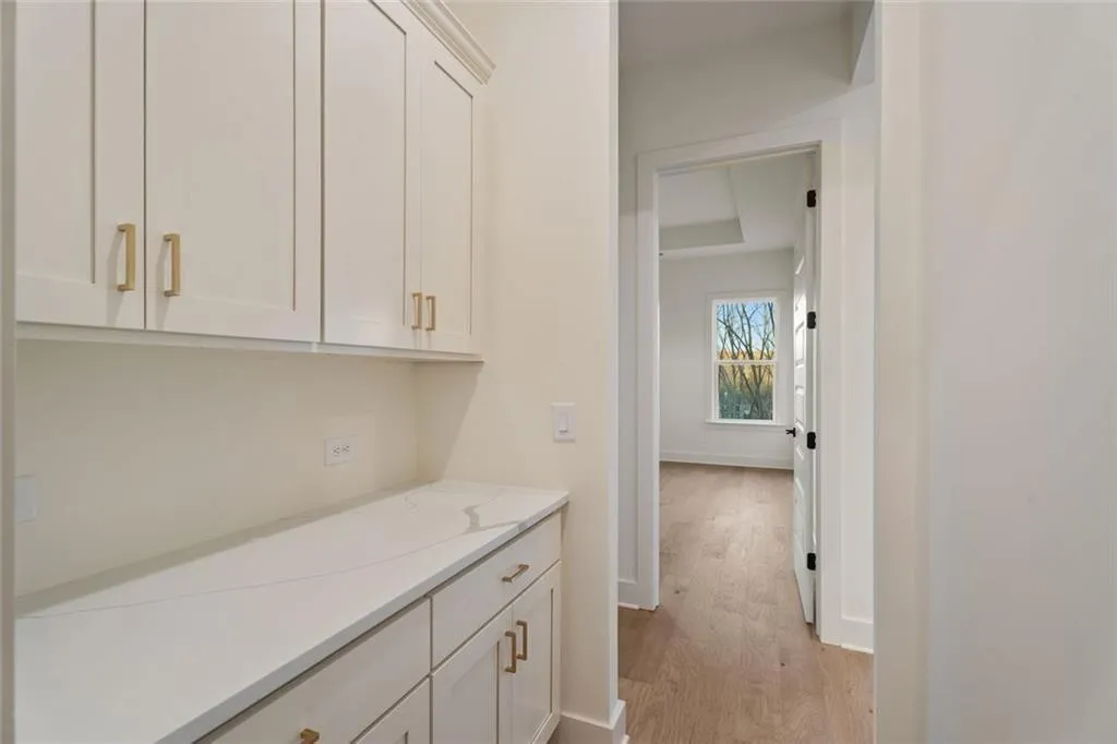 Gainesville, Georgia 30506, United States, 5 Bedrooms Bedrooms, ,5 BathroomsBathrooms,Residential,Active,176281