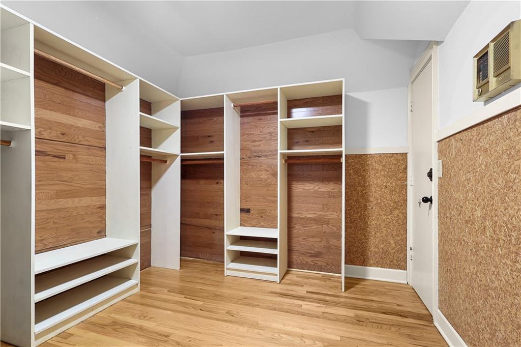 Tally Green - Residential