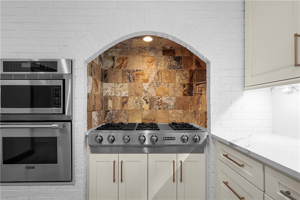 Tally Green - Residential