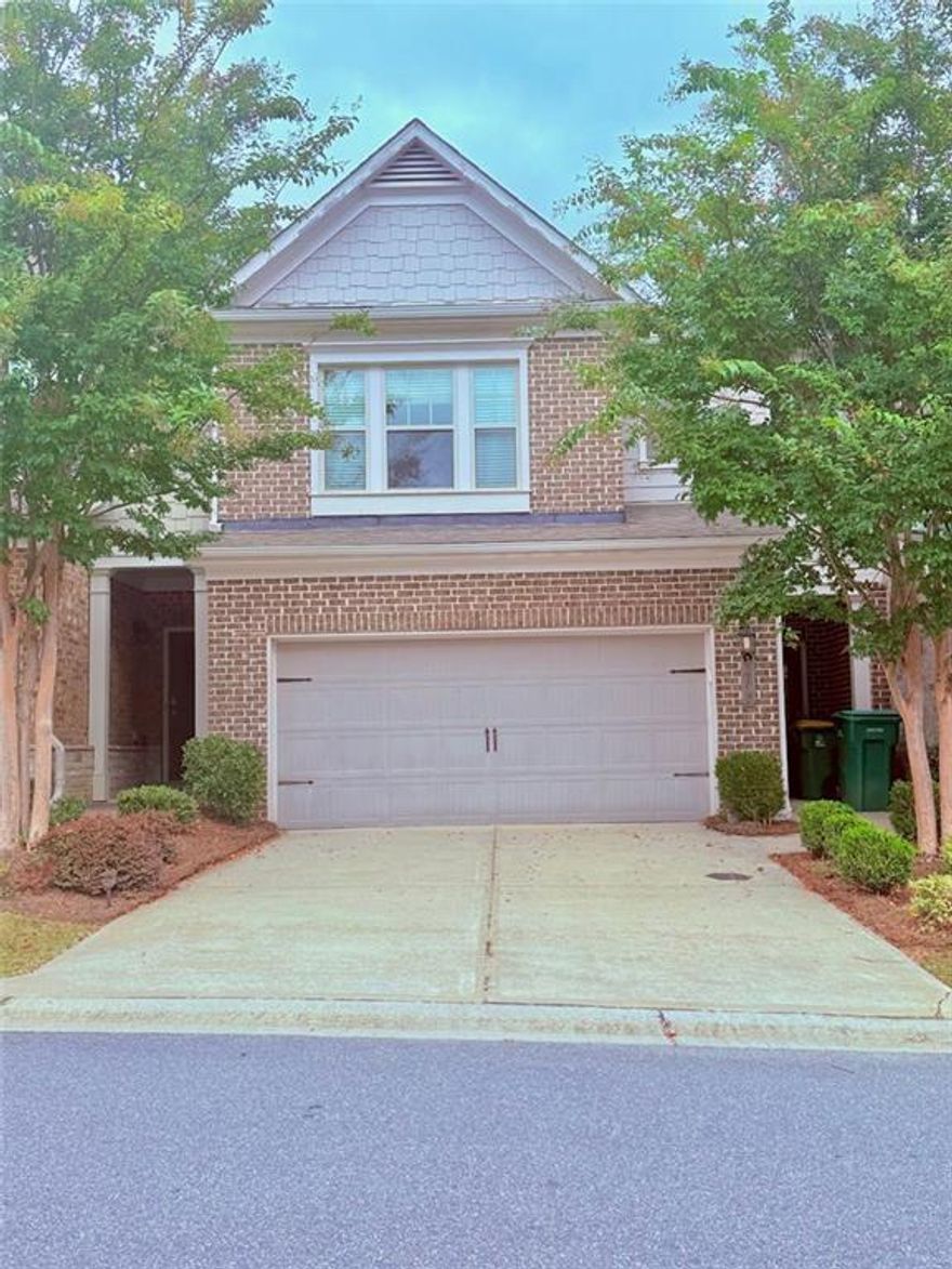 Johns Creek Prime Location. Very spacious 4-bedroom townhome. 

Open floor concept. Well kept home like new. All hardwood first floor and staircases. New Carpet upstairs. New Epoxy garage floor paint. New inside paint. 

It is a rare find. Must see.