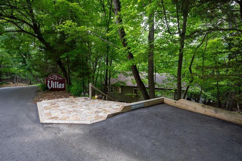 200 Villa Road 104