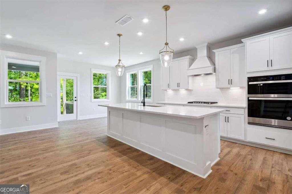 4112 Adler Circle