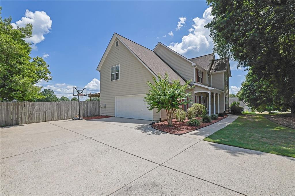 8815 Creekstone Place