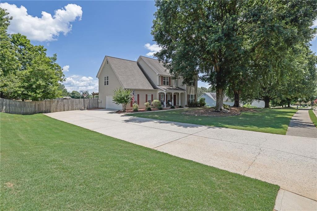 8815 Creekstone Place