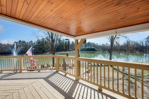 A home in Calhoun