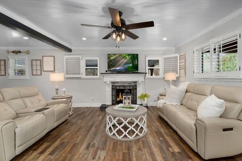 A home in Calhoun