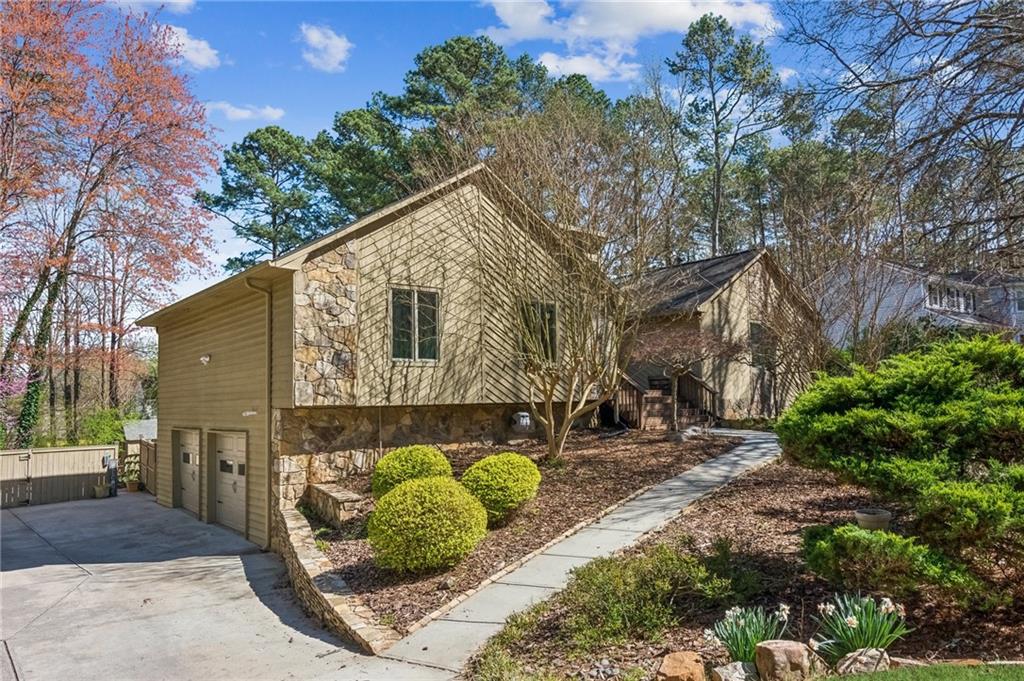 10015 Timberstone Road, Alpharetta, GA, 30022 3 10015 Timberstone Road