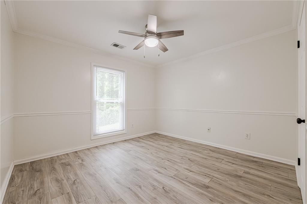 9985 Lake Forest Way, Roswell, Georgia image 26