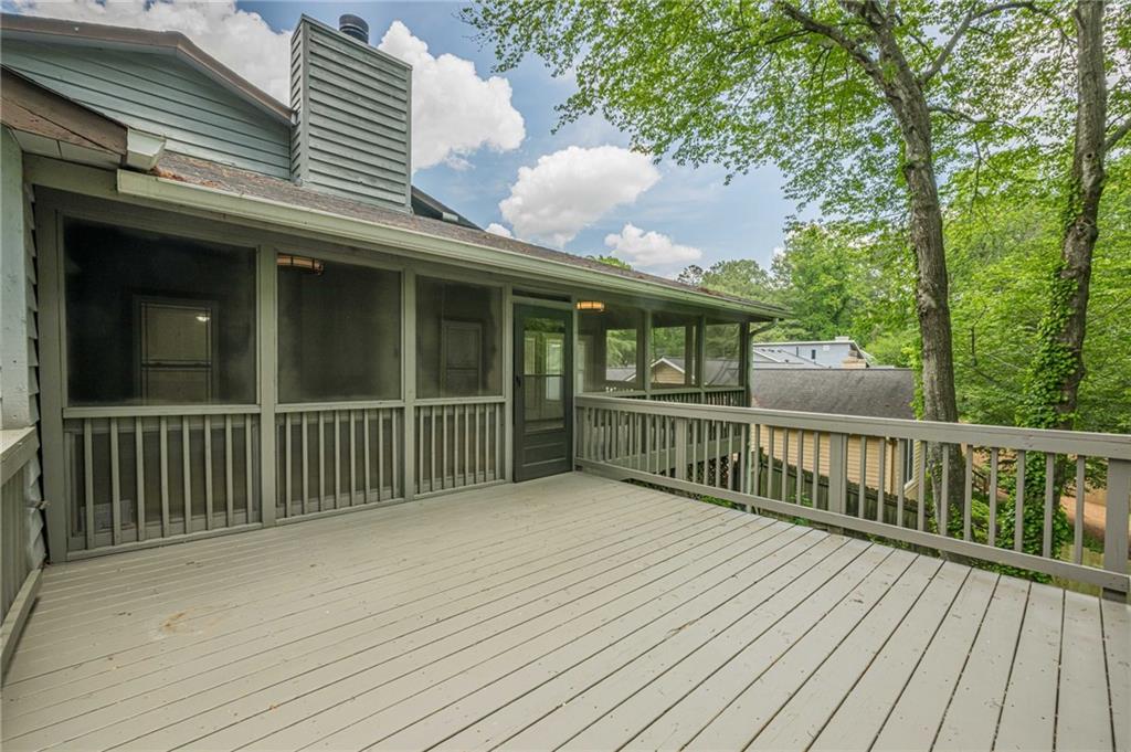 9985 Lake Forest Way, Roswell, Georgia image 34