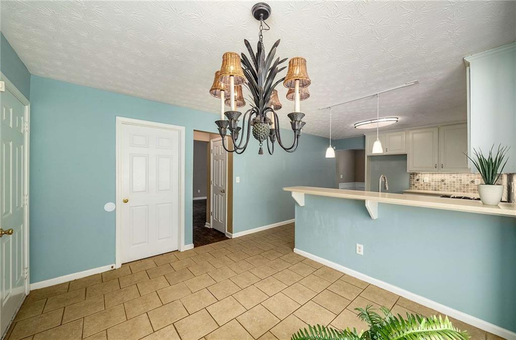 1978 Elmwood Circle, Snellville, Georgia image 12