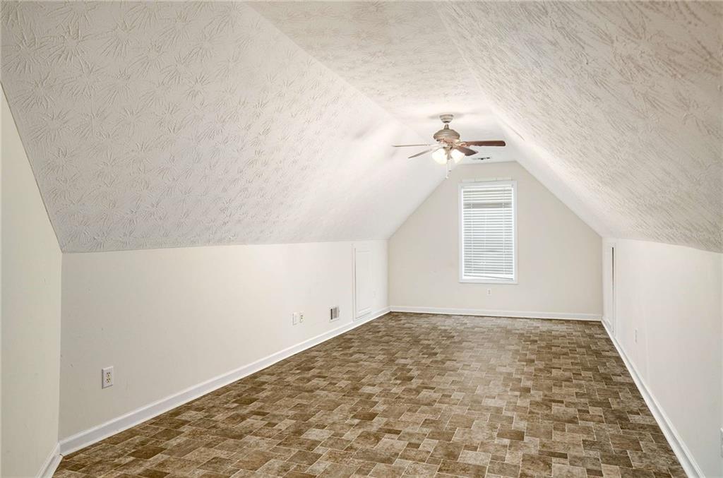 1978 Elmwood Circle, Snellville, Georgia image 13