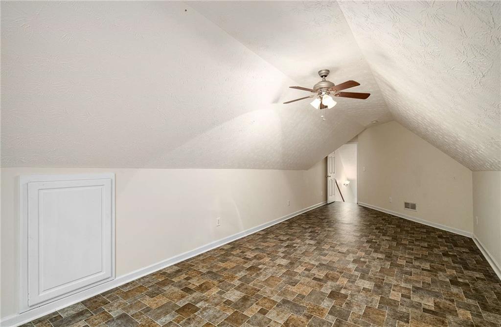 1978 Elmwood Circle, Snellville, Georgia image 20