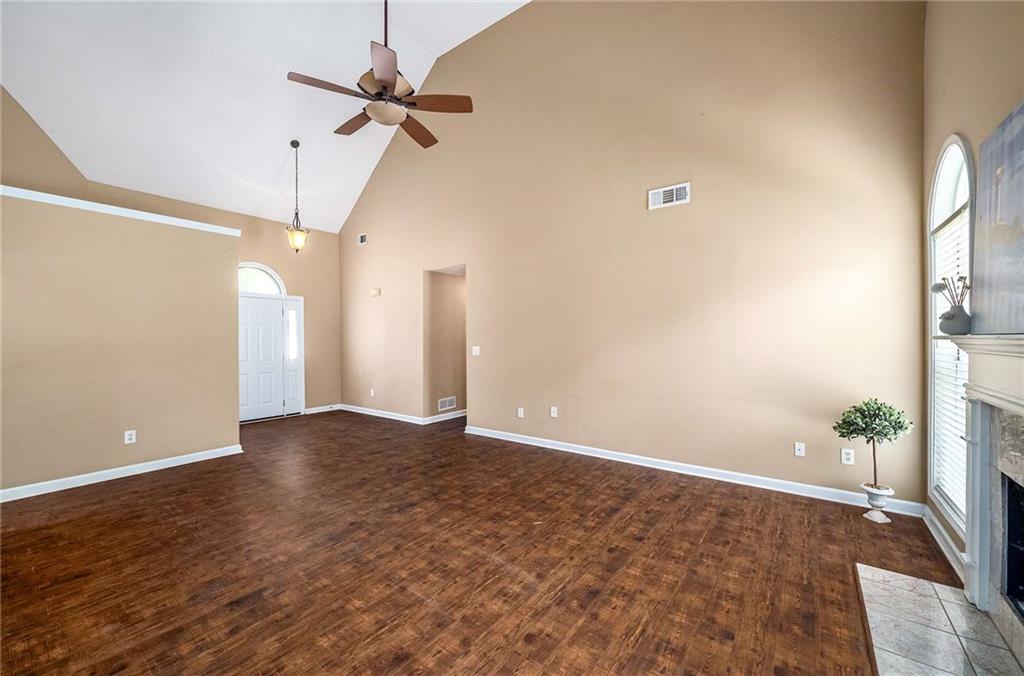 1978 Elmwood Circle, Snellville, Georgia image 7