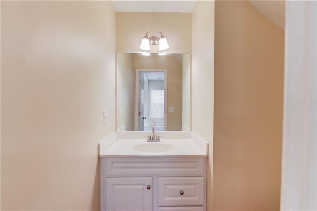 2033 Fosco Drive, Duluth, Georgia image 16