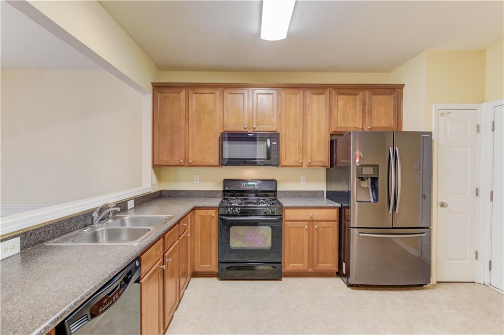 2033 Fosco Drive, Duluth, Georgia image 13