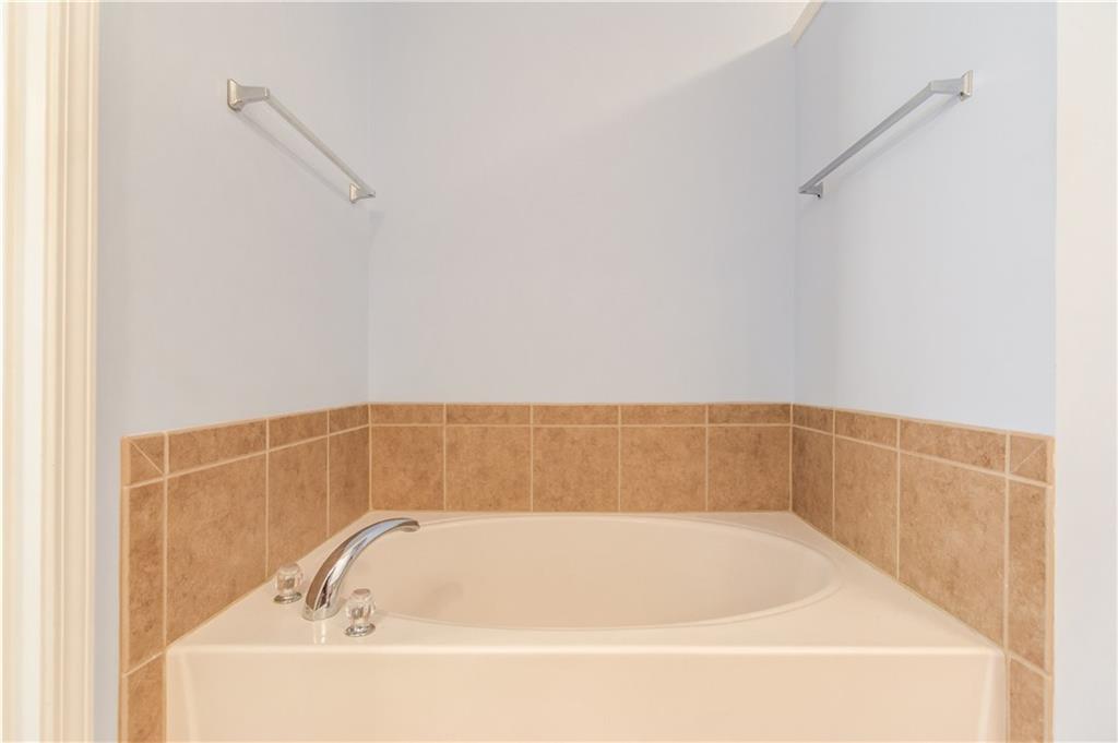 2033 Fosco Drive, Duluth, Georgia image 22