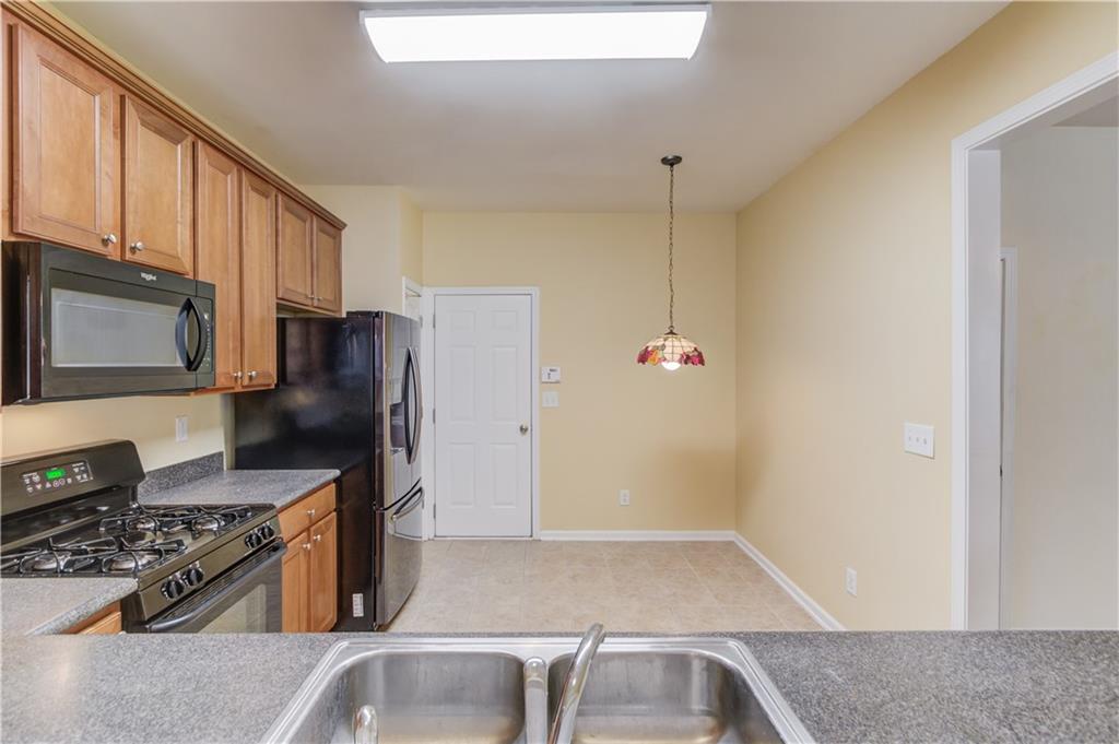 2033 Fosco Drive, Duluth, Georgia image 12
