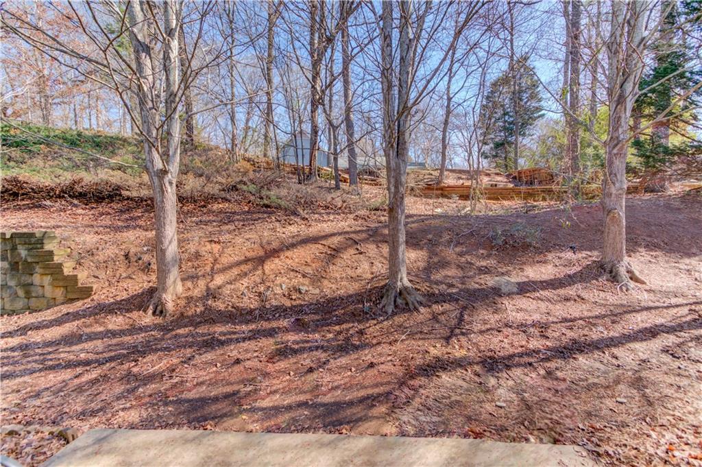 2033 Fosco Drive, Duluth, Georgia image 32