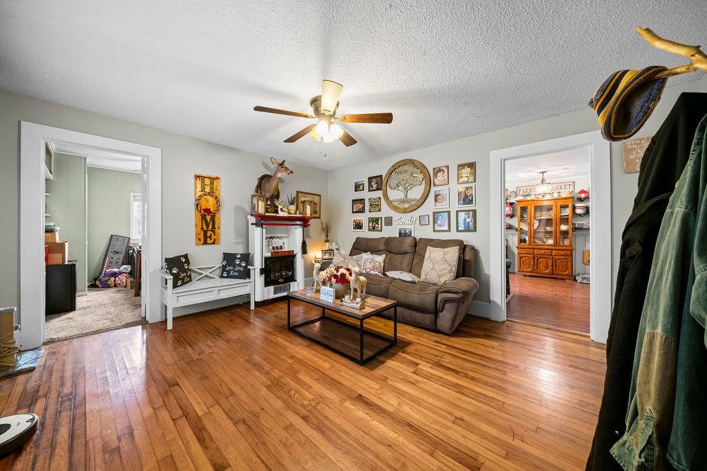 1763 Burnett Ferry Road SW