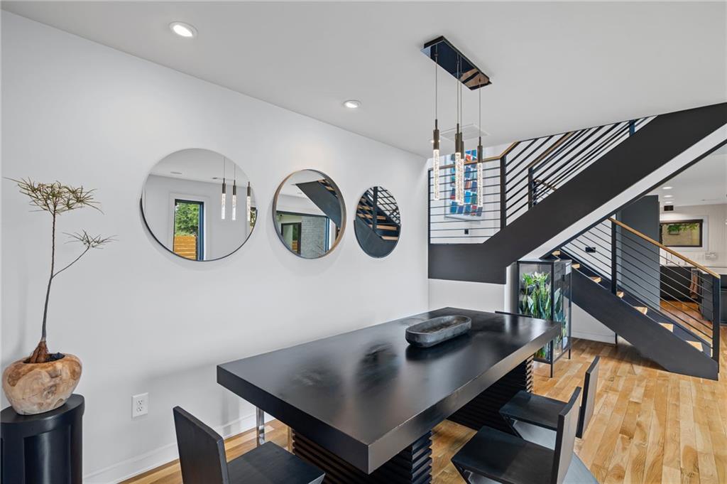 54 Boulevard SE