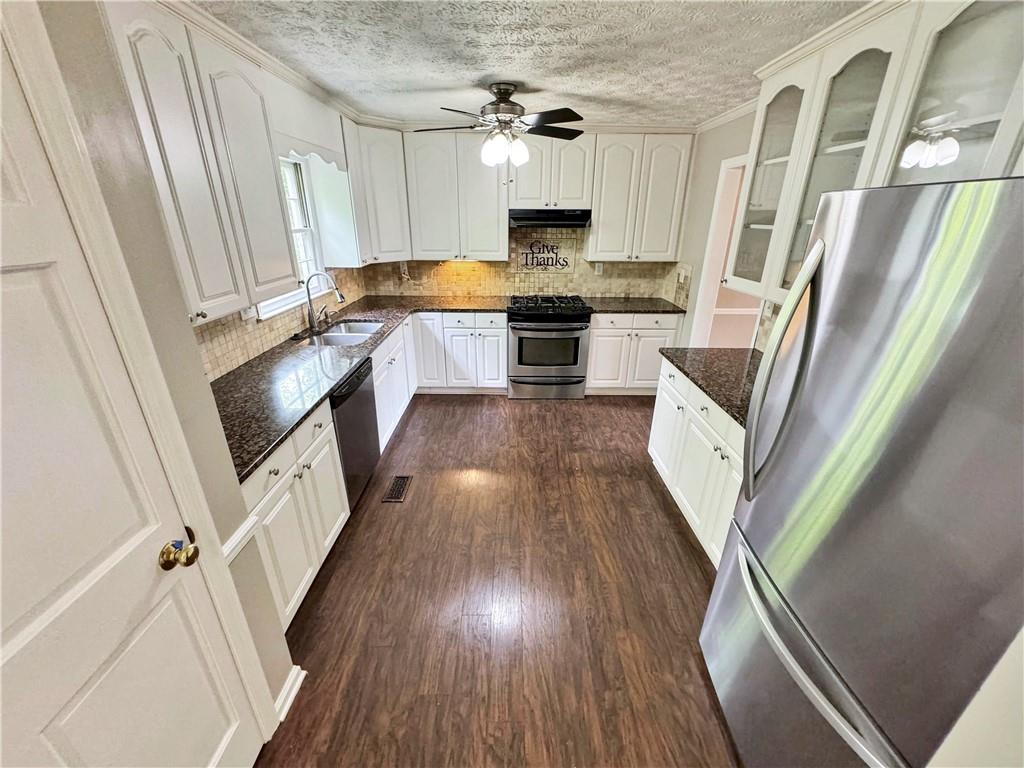Falcon Crest I - Residential Lease