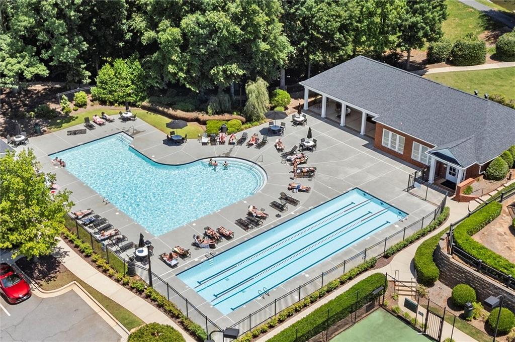 4905 Village Green Drive
