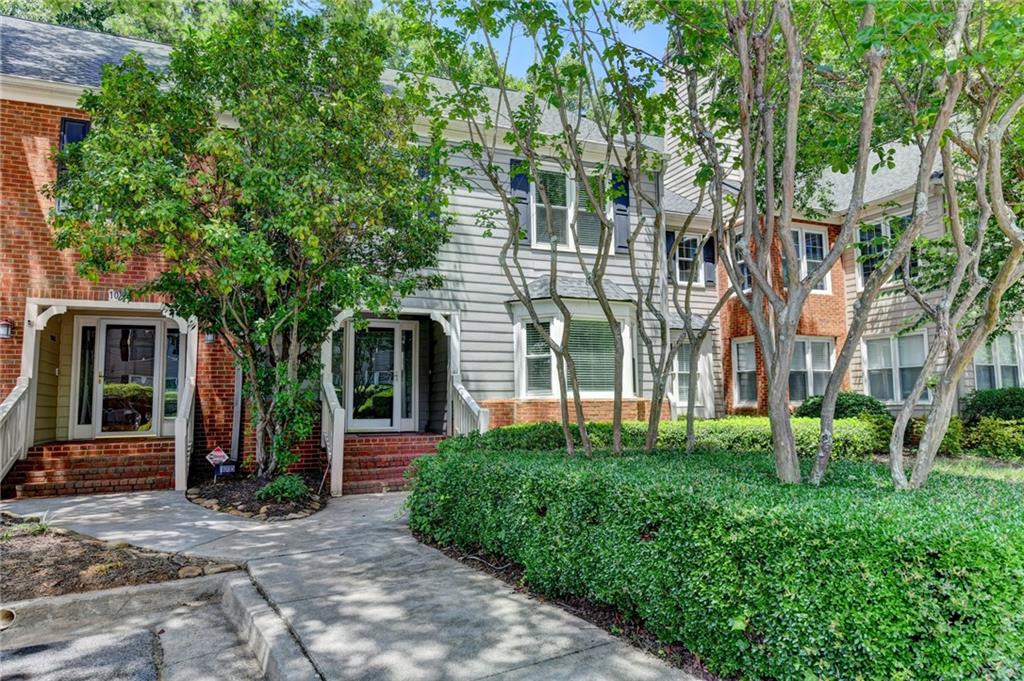1006 Camden Court