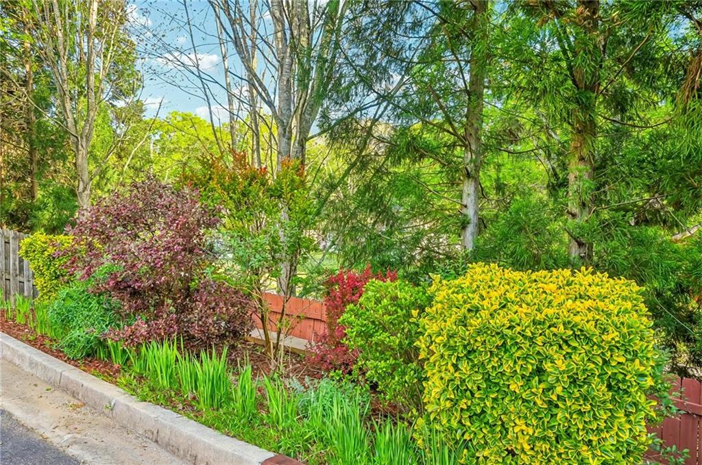 358 Nature Brook Walk SE