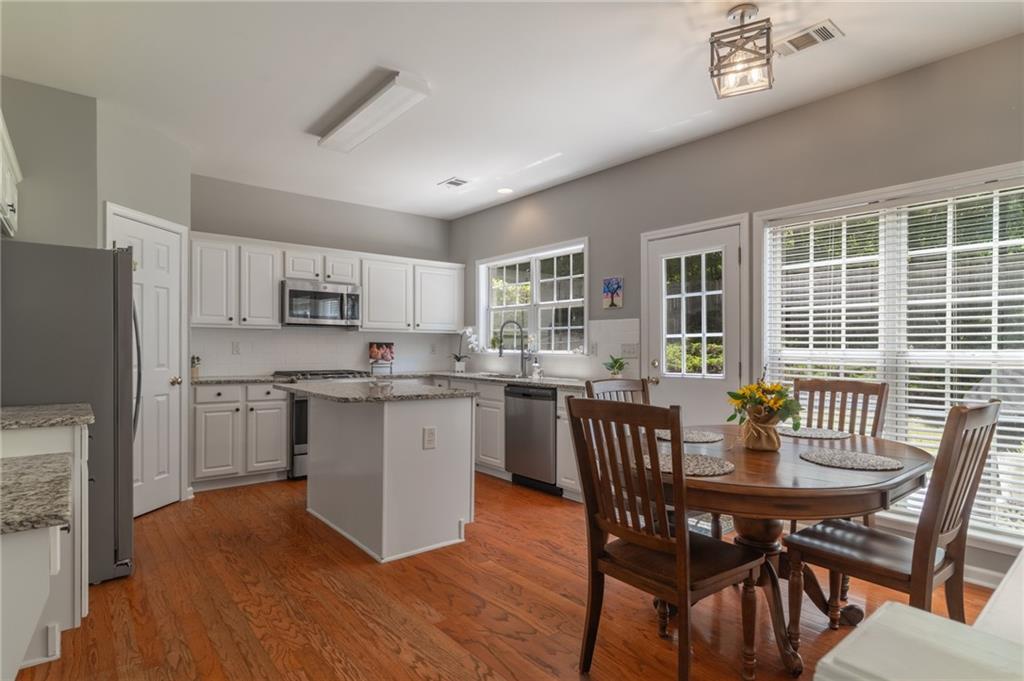 939 Bendleton Drive, Woodstock, Georgia image 7